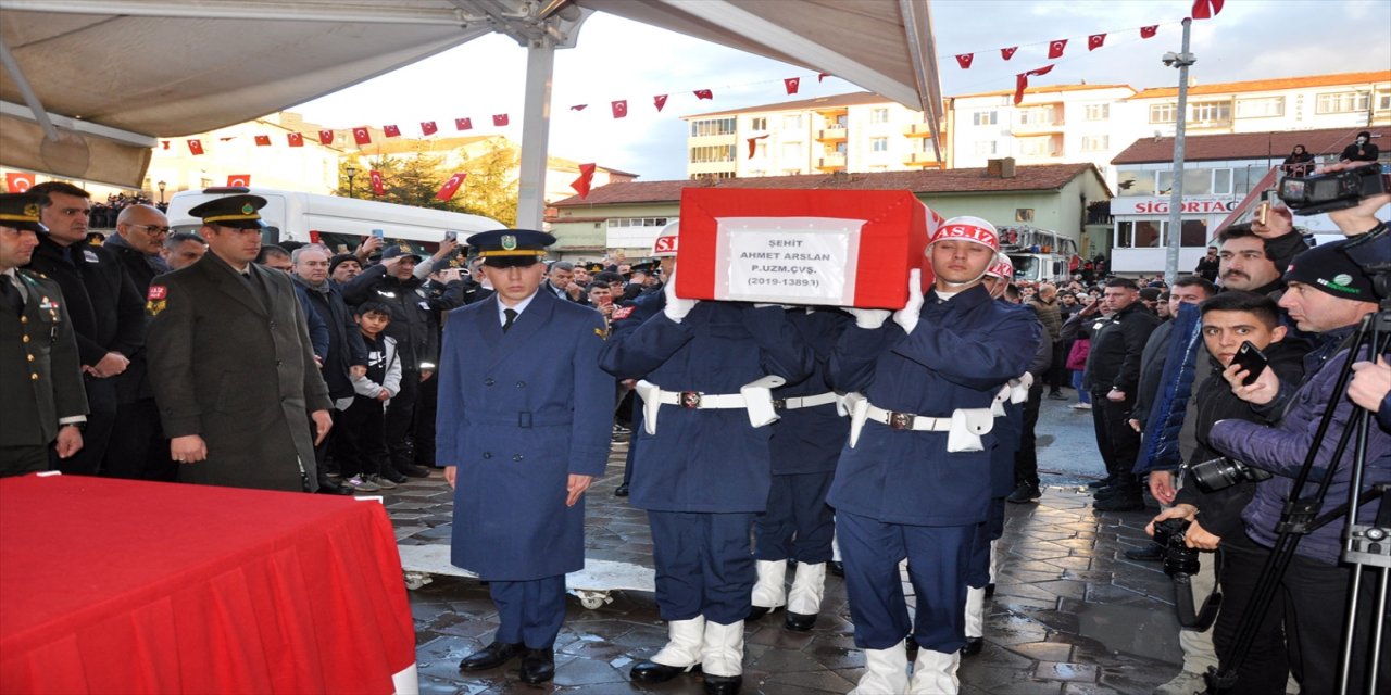 Şehit Piyade Uzman Çavuş Ahmet Arslan Yozgat ta son yolculuğuna uğurlandı