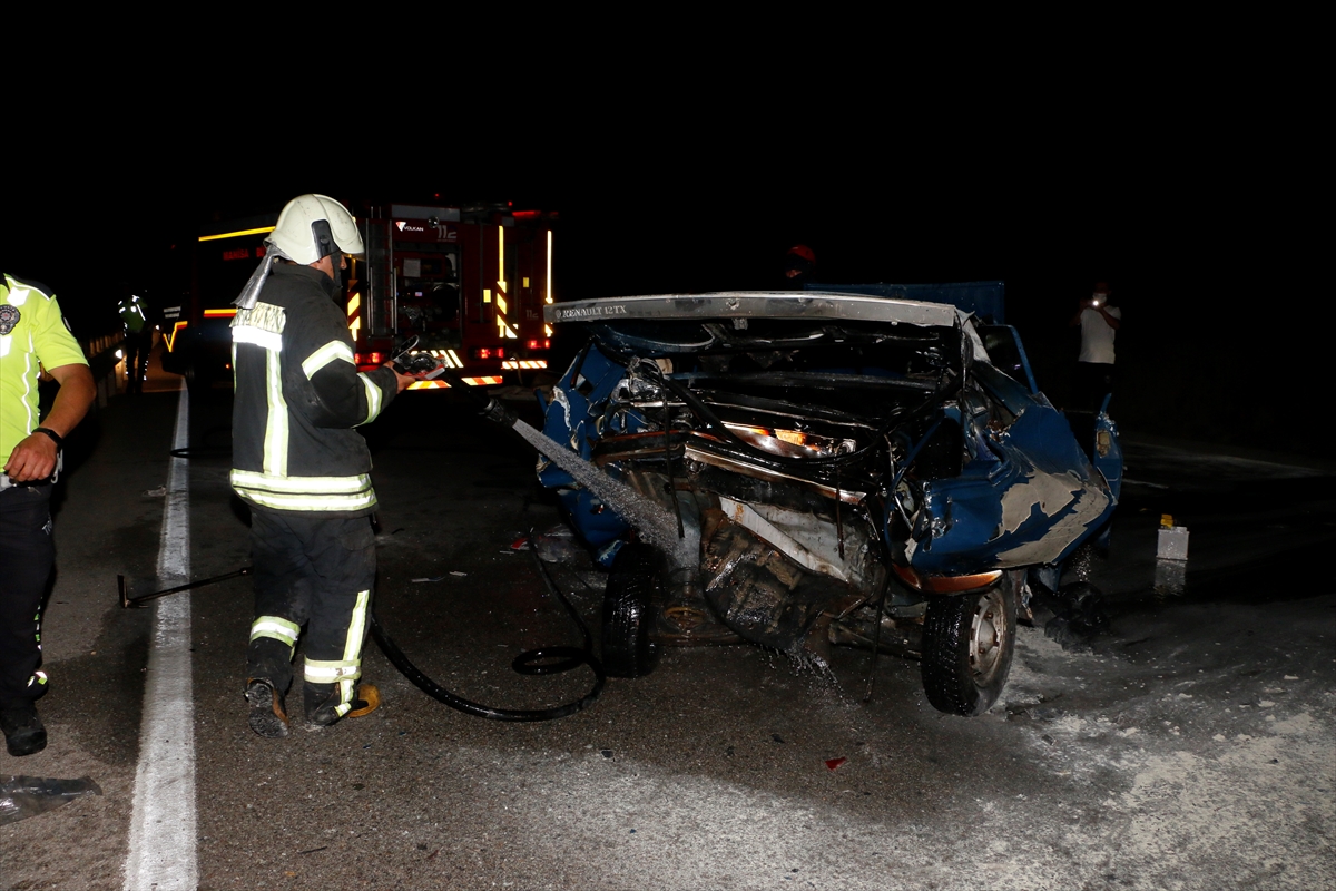 Manisa'da trafik kazası: 1 ölü, 1 ağır yaralı