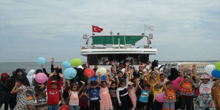 Samsun'da yetim ve mülteci çocuklar için gemiyle deniz turu düzenlendi