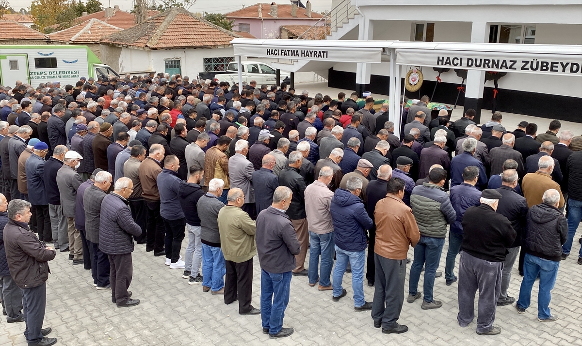 Bolu'daki kazada hayatını kaybeden çift Kırşehir'de toprağa verildi