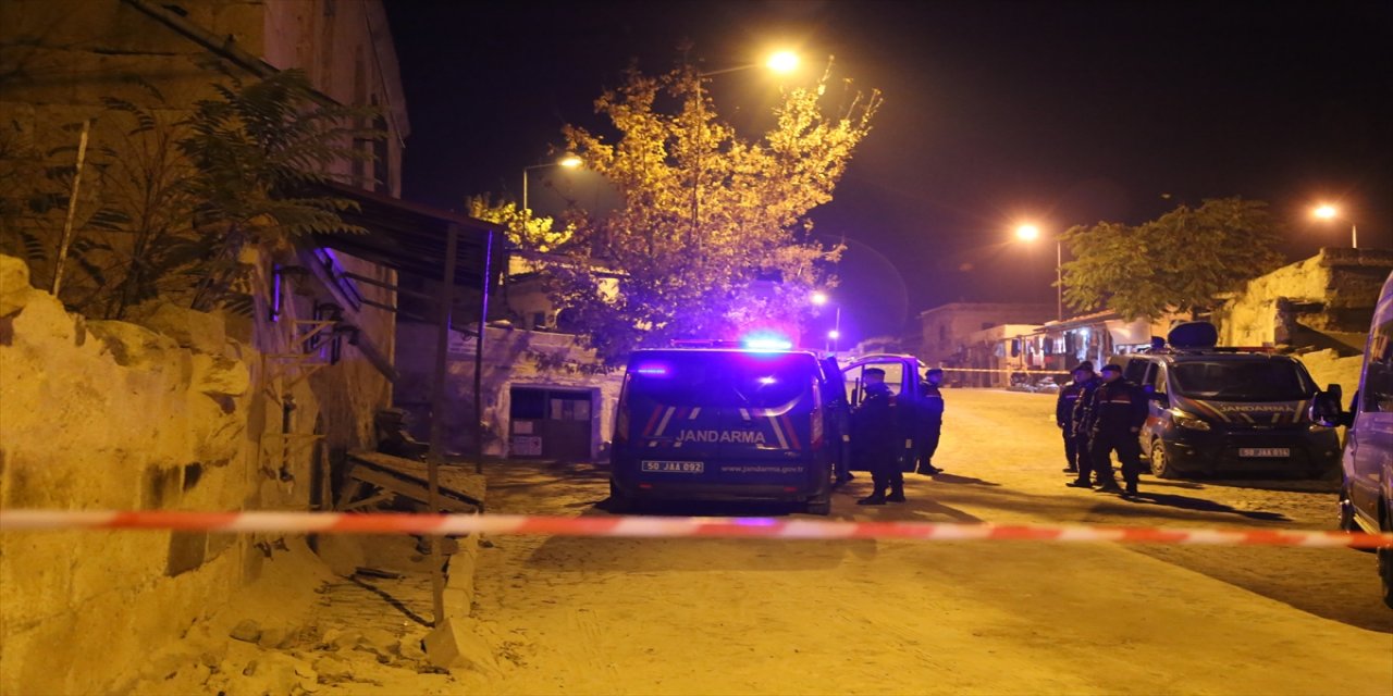 Nevşehir'de park yeri nedeniyle silahlı kavga çıktı 1 kişi hayatını kaybetti.