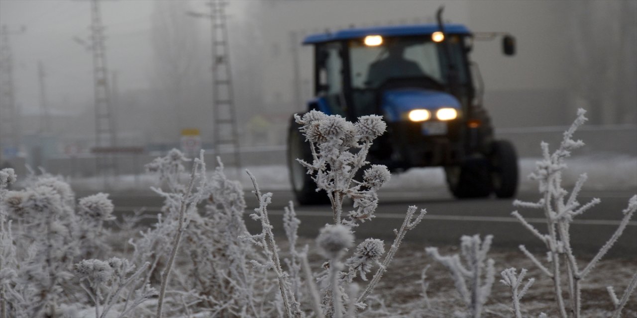 Erzurum, Ardahan, Kars ile Ağrı'da soğuk hava etkisini gösteriyor.