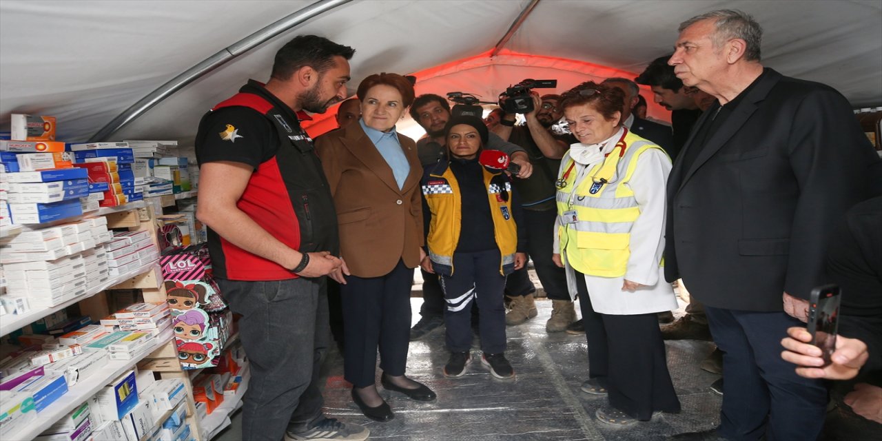 Akşener, Kahramanmaraş'ta çadır kentleri ziyaret etti.