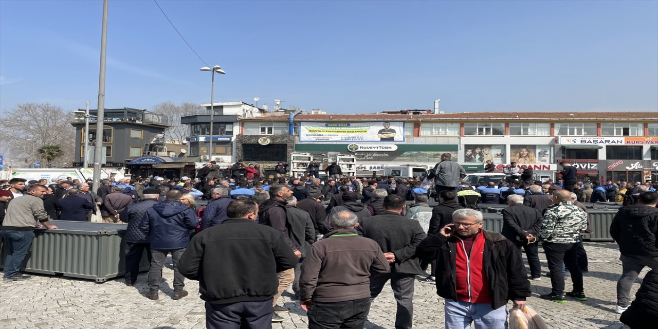 İBB ile Üsküdar Belediyesi zabıtaları arasında gerginlik: