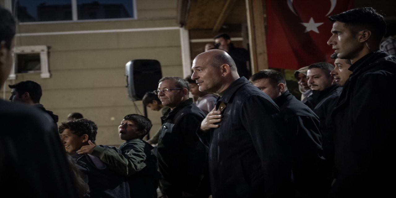 İçişleri Bakanı Soylu, Hatay'da depremzedelerle iftarda buluştu: