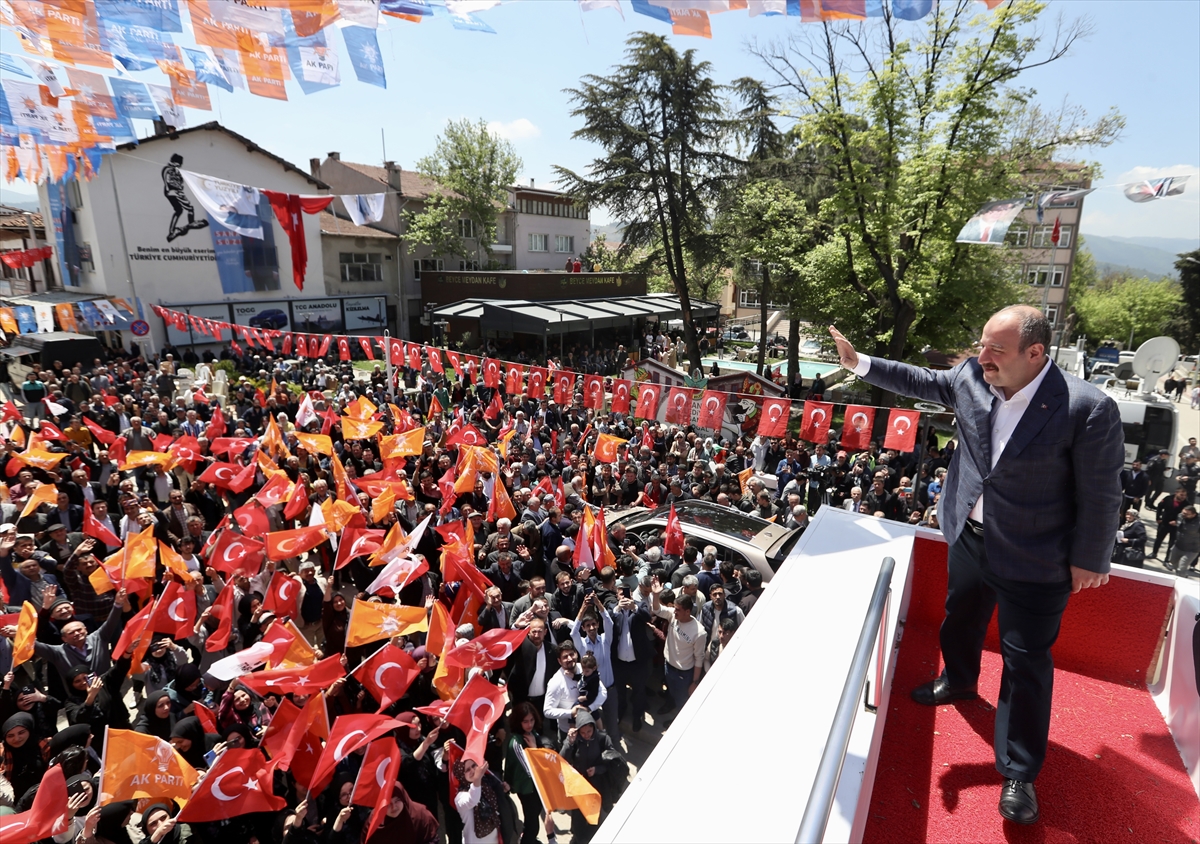 Bakan Varank,  "Şiddetin her türlüsüne karşıyız"