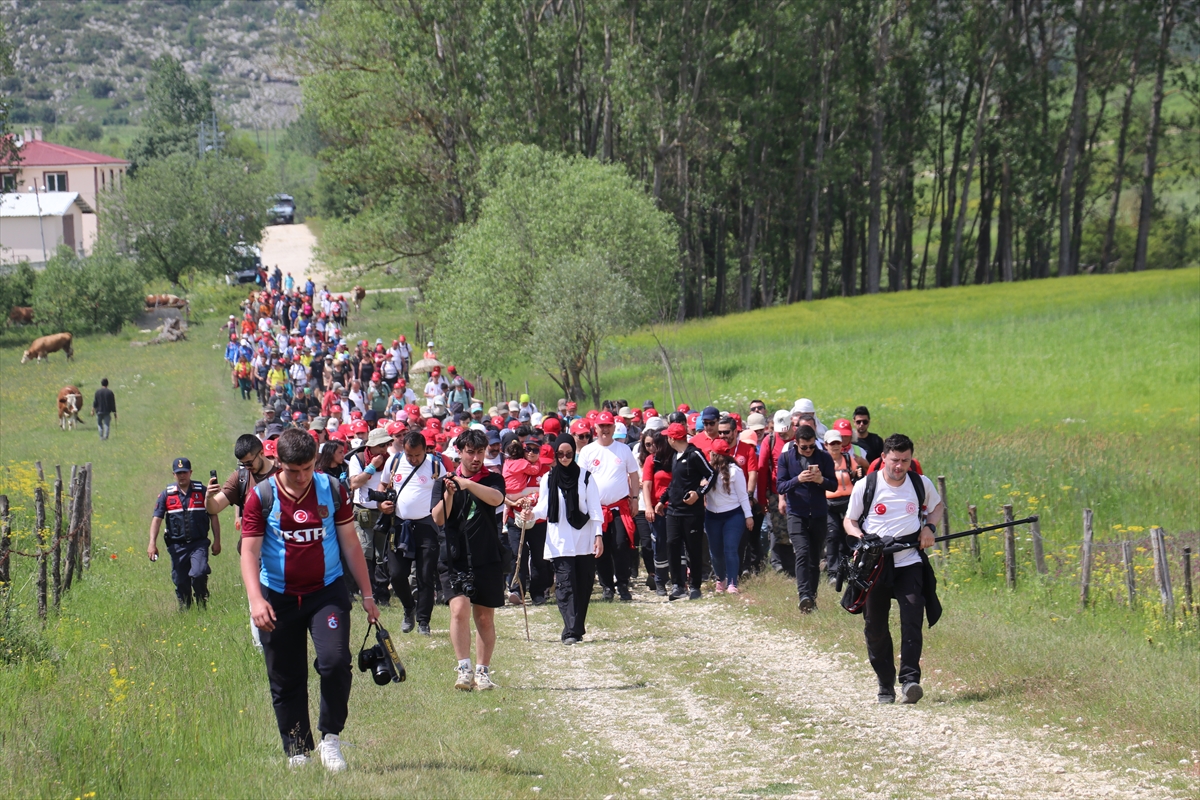 Atatürk ve İstiklal Yolu Yürüyüşü'nün 70 kilometrelik kısmı tamamlandı