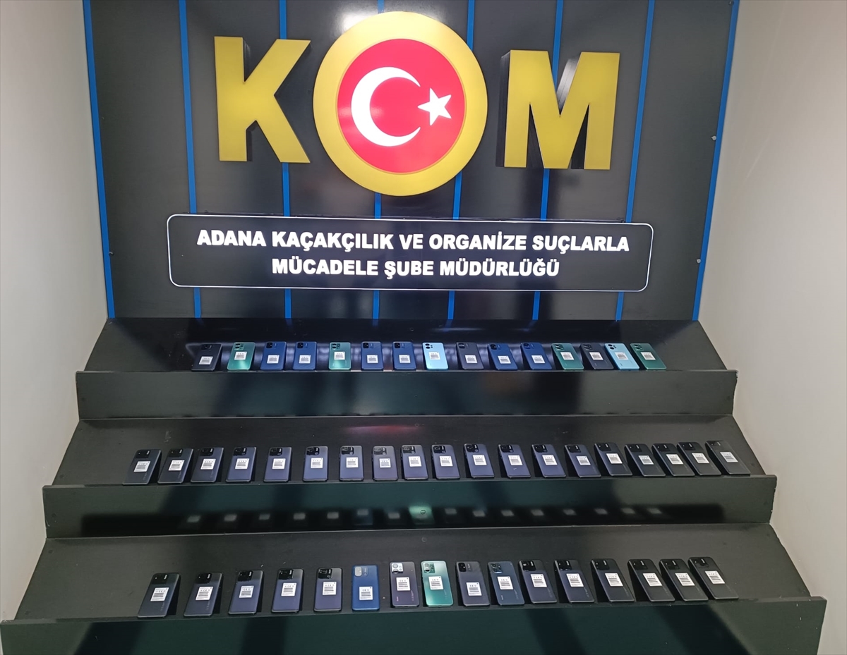 Tarihi eser, sigara ve cep telefonu kaçakçıları yakalandı