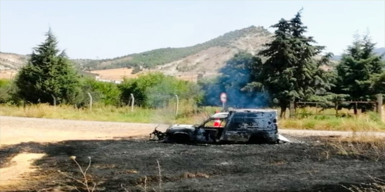 Ankara'da pikap ile çarpışan motosikletin sürücüsü öldü