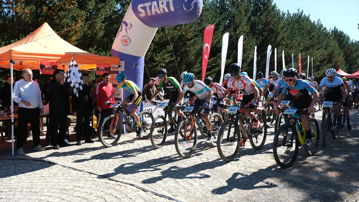 Erzincan'da Dumanlı MTB Cup Dağ Bisikleti Yarışları sona erdi