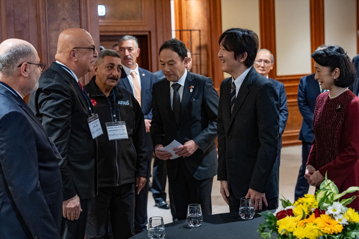 Japonya Veliaht Prensi ve Prensesi, Japonya ile bağlantılı Türk vatandaşlarıyla görüştü